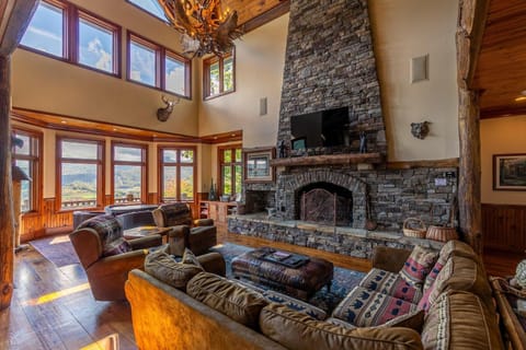 Overlook Estate in The Farm House in Banner Elk