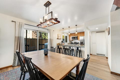 Lake Forest Drive Retreat Apartment in Dollar Point