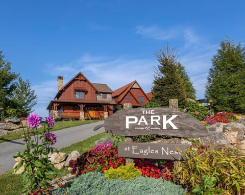 Mountain View Lodge at Eagles Nest House in Beech Mountain
