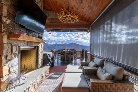 Bearingers Bluff at Eagles Nest House in Watauga