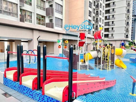 Communal lounge/ TV room, Day, Children play ground, Kids's club, Kids's club, Evening entertainment, Pool view, Swimming pool