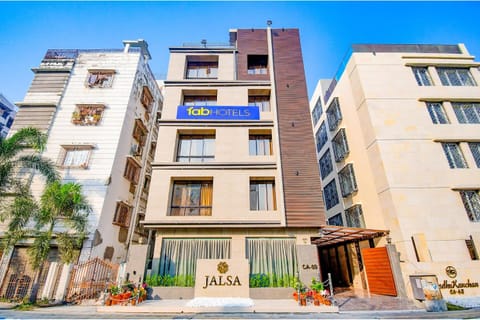 Property building, Facade/entrance
