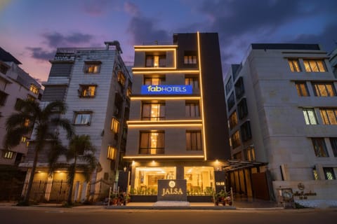 Property building, Facade/entrance