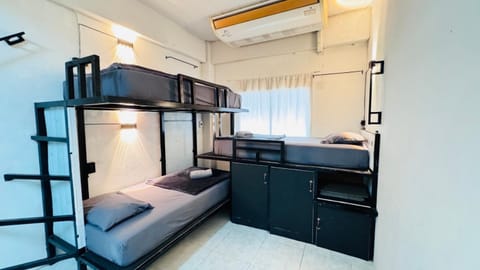 bunk bed
