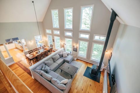 Communal lounge/ TV room, Living room