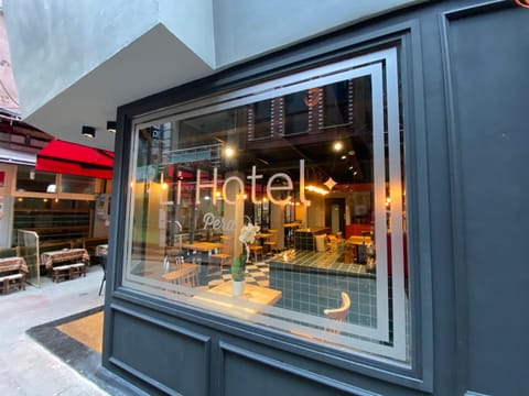 Property building, Restaurant/places to eat