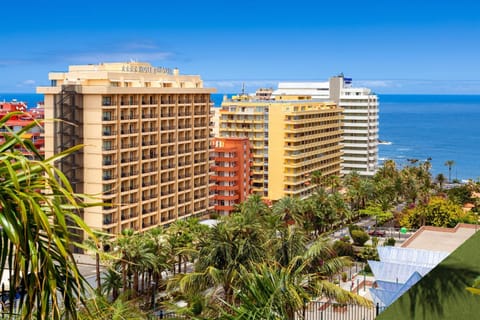 Facade/entrance, City view, Mountain view, Sea view, Street view