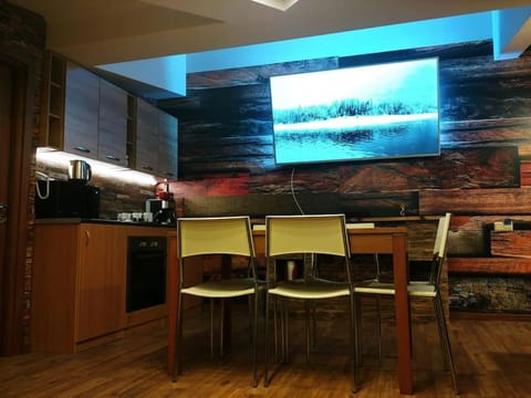 Boutique & artistic 3 bedroom apartment. Apartment in Decentralized Administration of Macedonia and Thrace