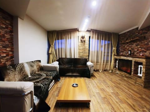 Boutique & artistic 3 bedroom apartment. Apartment in Decentralized Administration of Macedonia and Thrace