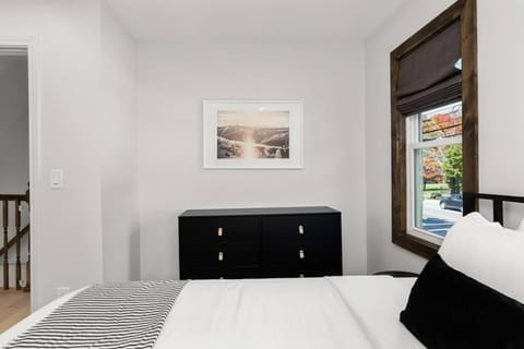 Hunter Bungalow - Luxury Cabin, Kid-Friendly Cabin in Hunter