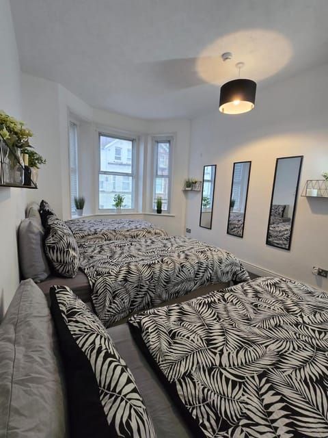 House in Central Bournemouth House in Bournemouth