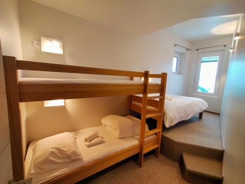 Avoriaz : Duplex 9 pers, cheminée, WiFi, proche ski - FR-1-633-64 Apartment in Avoriaz