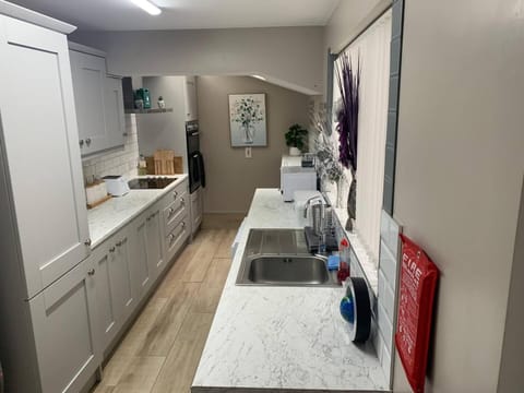 4 Bed Boutique House Lisburn Road House in Belfast