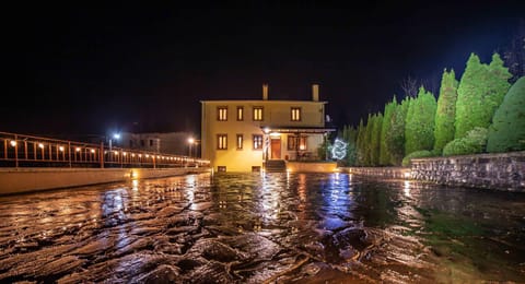 Property building, Night
