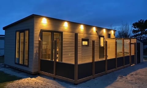 Property building, Night