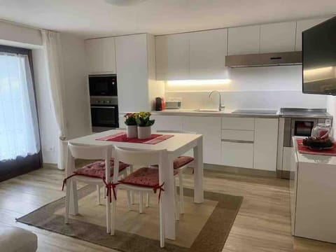 Pinzolo centro, grazioso appartamento Apartment in Pinzolo