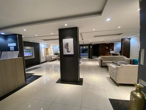 TV and multimedia, Lobby or reception, Seating area, Internal: Not applicable to any particular room