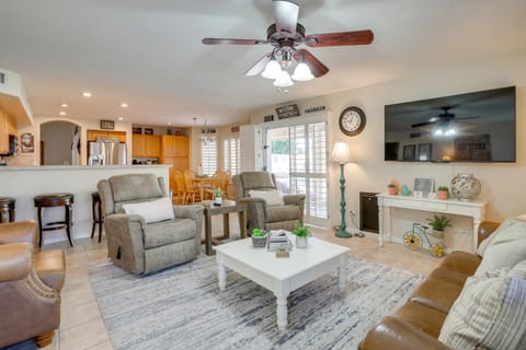 1 Mi to Surprise Stadium! Home with Patio and Hot Tub House in Surprise