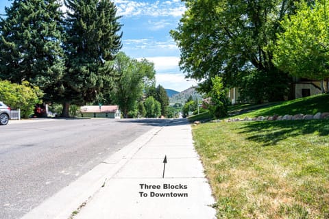 Day, Neighbourhood, Street view