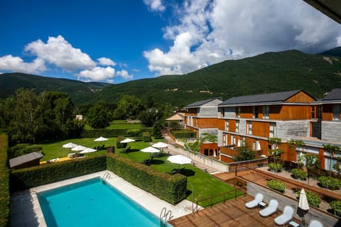 Facade/entrance, Spring, Summer, On site, Garden view, Mountain view, Pool view, Swimming pool