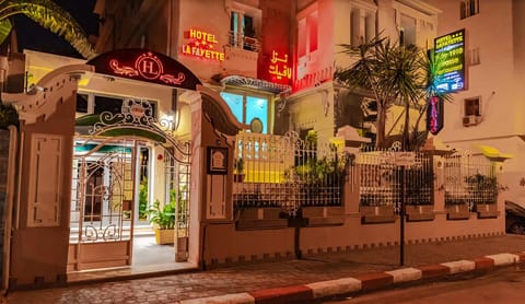 Property building, Facade/entrance