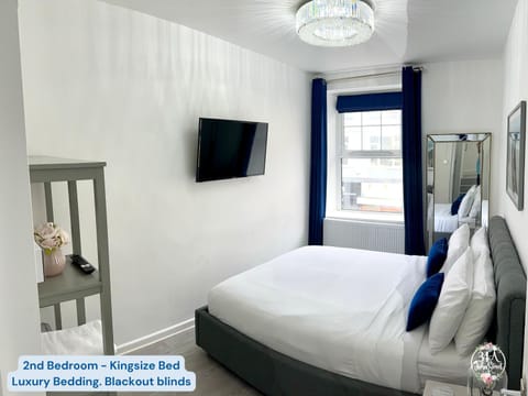 Bed, Bedroom, wardrobe