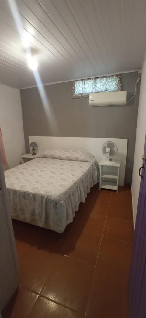 Bed, Photo of the whole room, Bedroom, air conditioner
