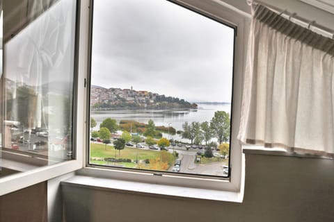 View (from property/room), City view, Lake view
