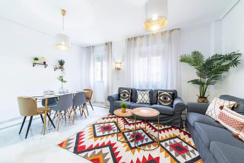 Living room, Dining area