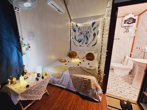 Photo of the whole room