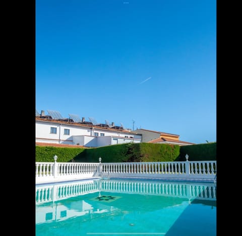 Pool view, Swimming pool, Swimming pool