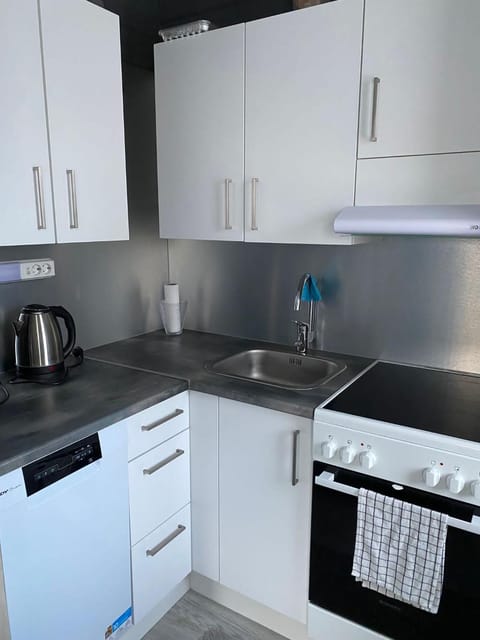 Coffee/tea facilities, Kitchen or kitchenette, dishwasher, pet friendly, stove