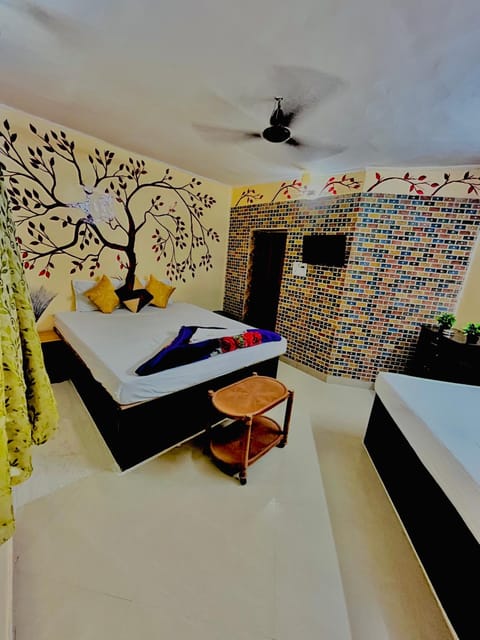 TV and multimedia, Photo of the whole room, Bedroom