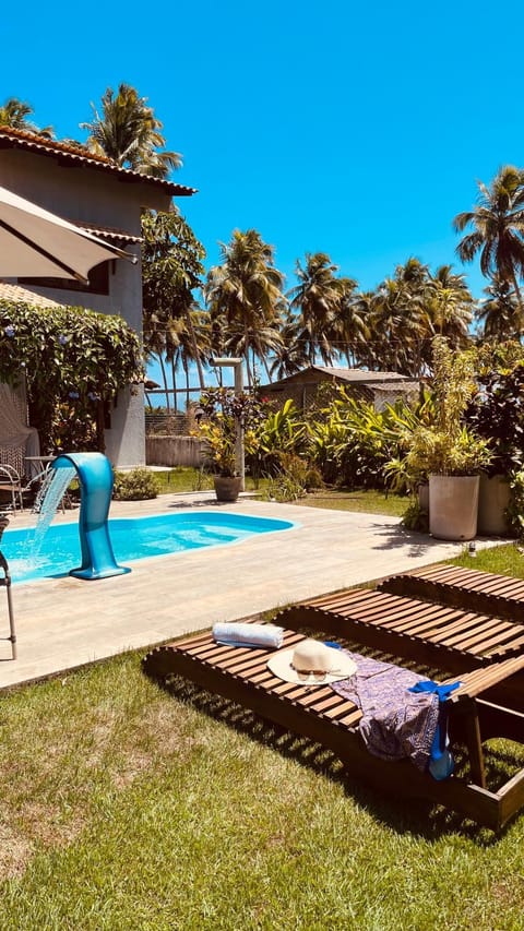 Swimming pool, sunbed