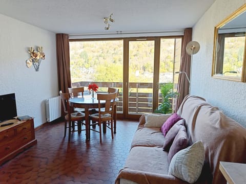 Communal lounge/ TV room, View (from property/room), Balcony/Terrace, Dining area