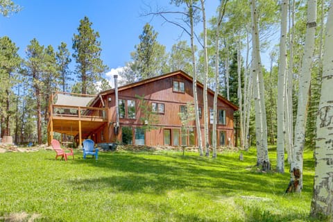 Home with Hot Tub 5 Mi to Angel Fire Bike Park House in Angel Fire