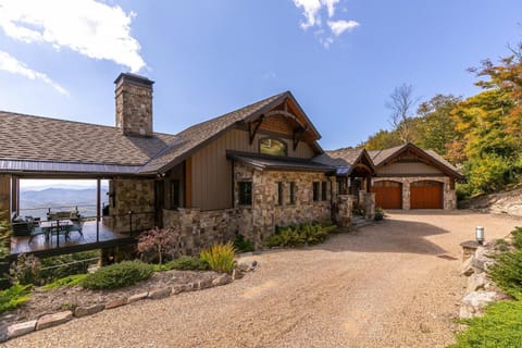 Heavenly Daze at Eagles Nest House in Beech Mountain