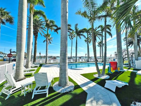 La Tortuga Historic Pass A Grille St Pete Beach 7 Apartment in Pass-a-Grille