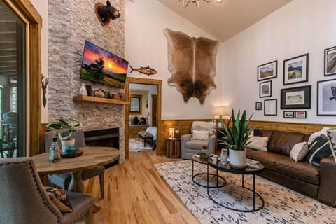 Hawks Ridge at Eagles Nest House in Watauga