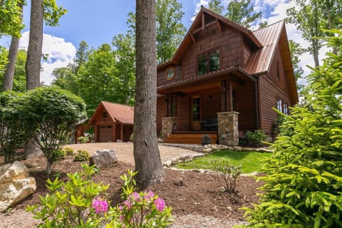 MountainAire at Eagles Nest House in Watauga