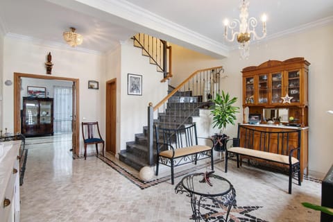 Property building, Living room