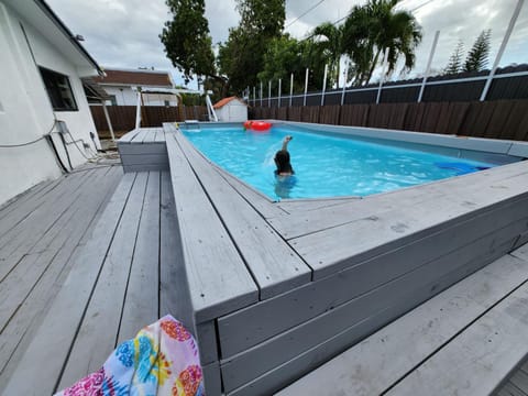 Five Bedroom Villa With POOL In Highland Lakes Near Aventura Mall Villa in Hallandale Beach