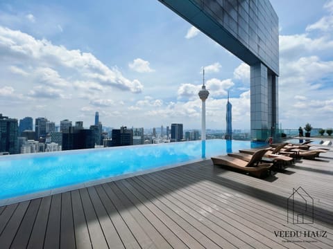 Day, City view, Pool view, Swimming pool, Swimming pool, sunbed