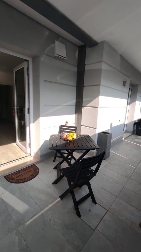 Property building, Balcony/Terrace