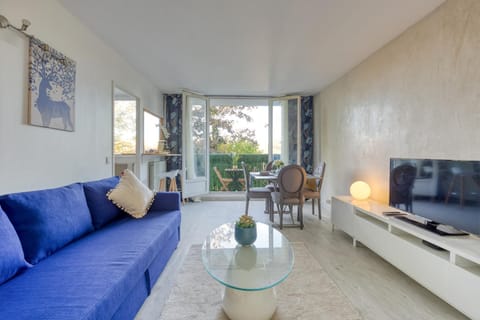 Communal lounge/ TV room, TV and multimedia, Living room, Seating area