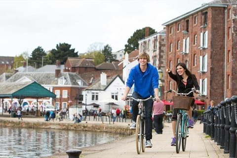 Beautiful Ground floor apartment with Parking, Exeter Apartment in Exeter
