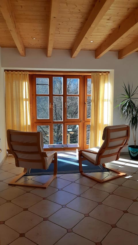 Living room, Garden view