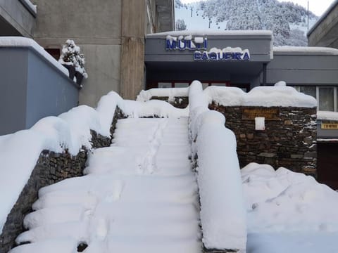 Property building, Winter