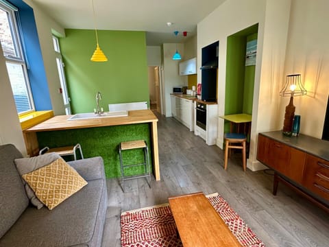 Chequer - seafront 1 bed ground floor garden flat Apartment in Cleethorpes