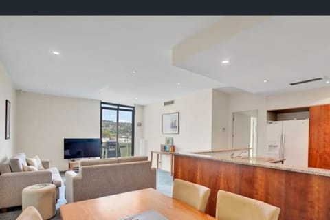 TV and multimedia, Kitchen or kitchenette, Living room, Dining area, minibar